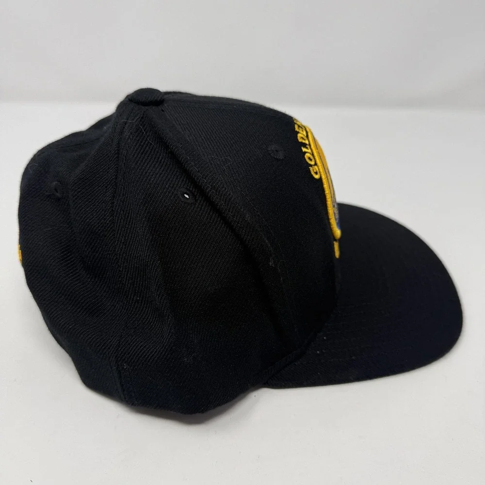 Golden State Warriors Hat Cap Snap Back Mens One Size Black NBA Mitchell & Ness